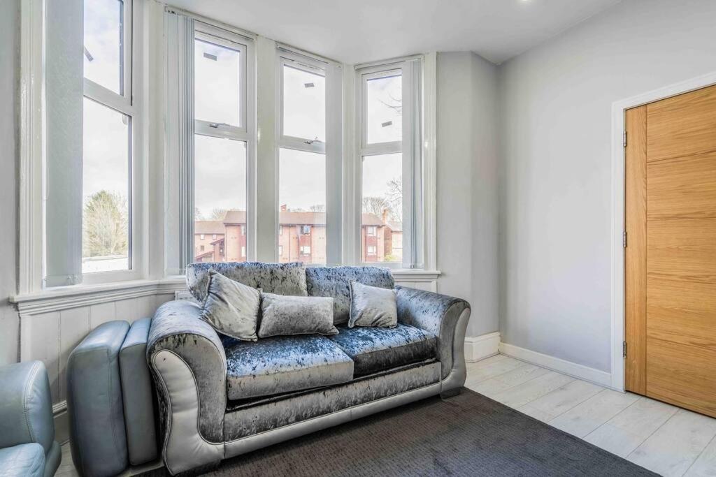 Modern Flat In Moseley With Free Parking Apartment Birmingham Exterior photo